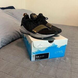 Paul George Nike Basketball shoes